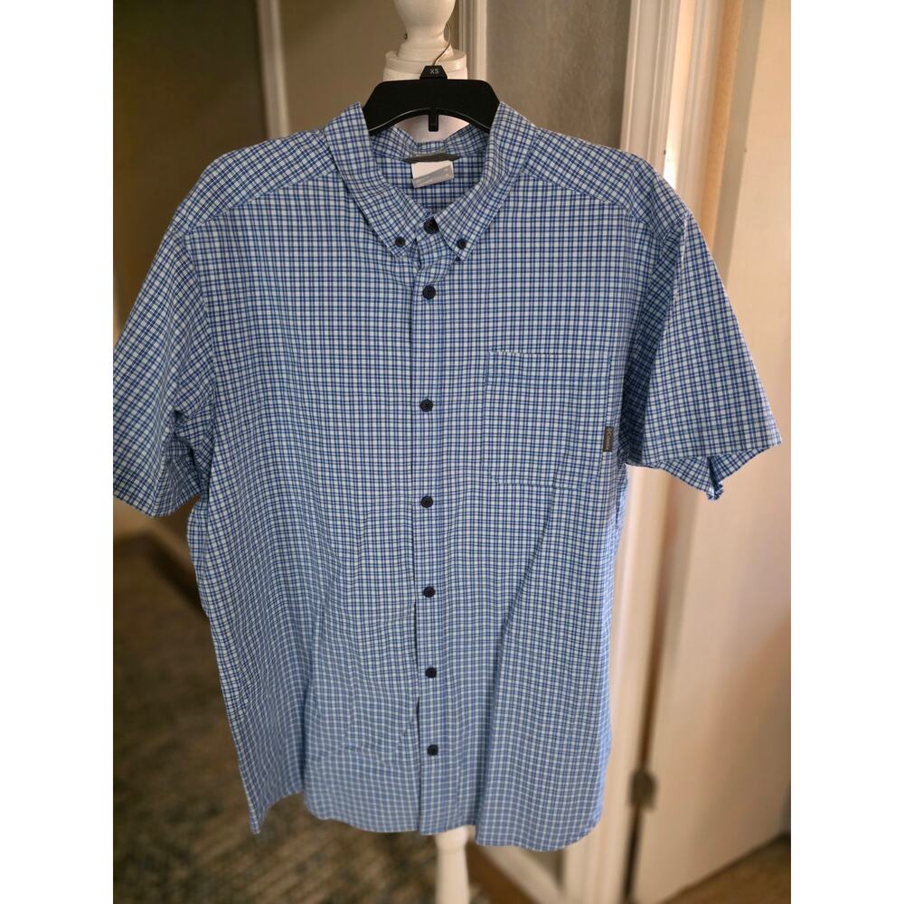 Columbia Regular Fit Men's Blue White Check Short Sleeve Button Down Shirt.